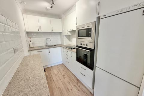 2 bedroom flat for sale, Upper Gordon Road, Camberley GU15