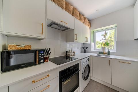 2 bedroom flat for sale, Wood Vale, East Dulwich, London, SE23