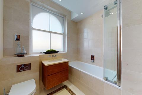 2 bedroom flat to rent, Kensington Gardens Square