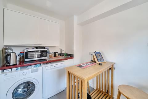 2 bedroom apartment for sale, Moorend Park Road, Gloucestershire GL53