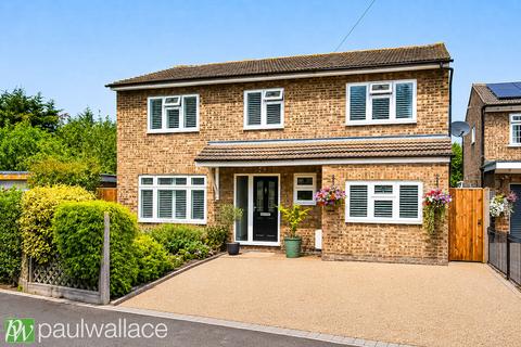 Mayflower Close, Nazeing|Exceptional detached family home|Complete chain