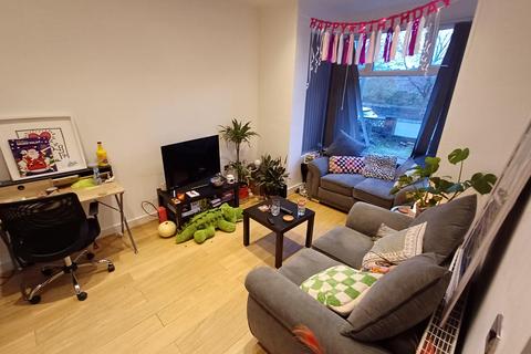 3 bedroom terraced house to rent, Meanwood Road, Meanwood LS6