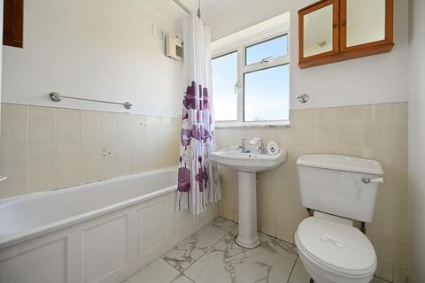 3 bedroom end of terrace house for sale, Lynmouth Drive, Ruislip