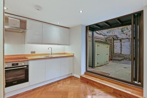2 bedroom house to rent, Guildhouse Street, Victoria, London, SW1V