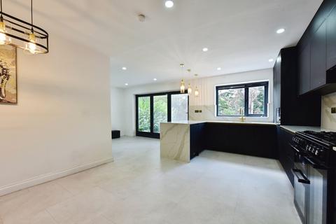 4 bedroom semi-detached house for sale, Greenwood Crescent, Sheffield, South Yorkshire, S9