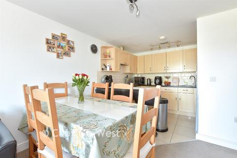 2 bedroom apartment for sale, Howlands Court, Crawley RH10