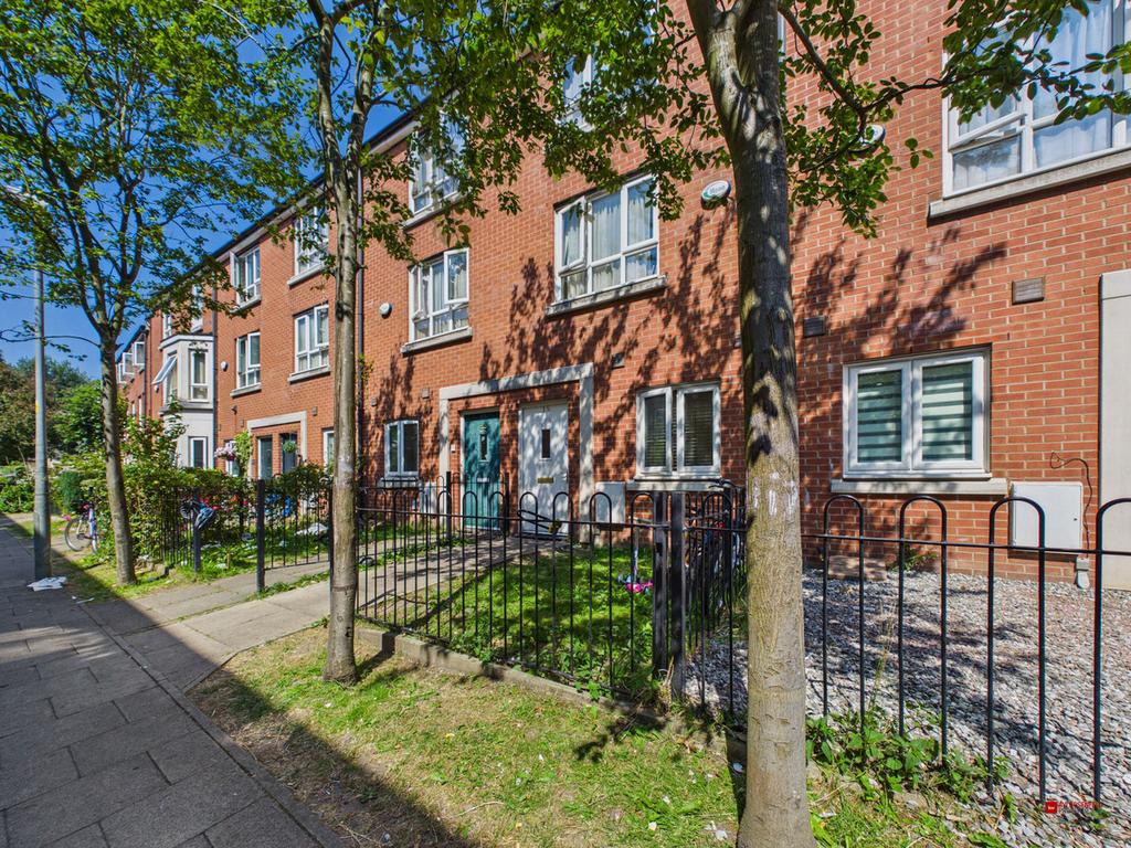 Topfields Grove, Salford, M7