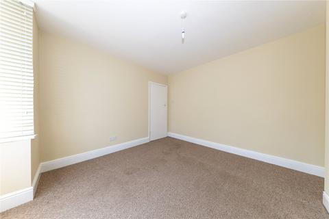 3 bedroom terraced house to rent, Chesford Road, Bedfordshire LU2