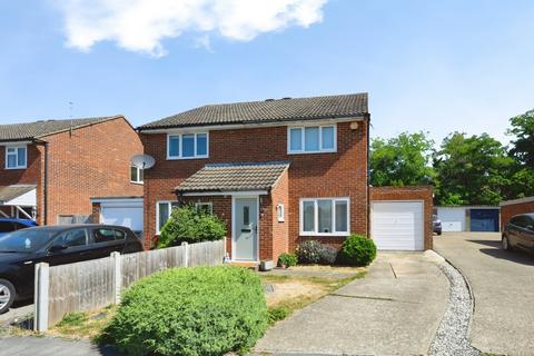 Tudor Walk, Leatherhead, Surrey, KT22