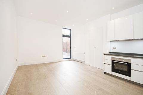 1 bedroom flat for sale, Fordwych Road, London, NW2