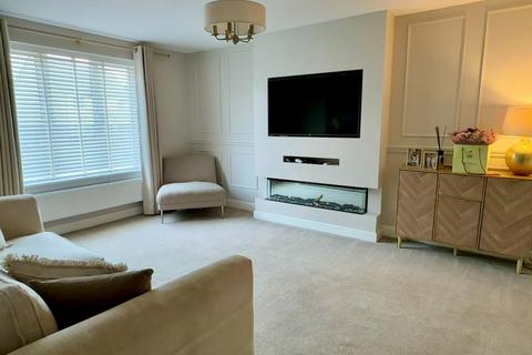 4 bedroom detached house for sale, Lees Grove, Sellindge TN25