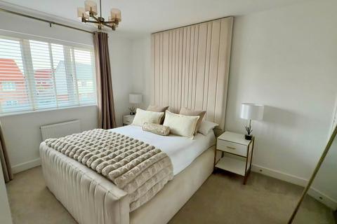 4 bedroom detached house for sale, Lees Grove, Sellindge TN25