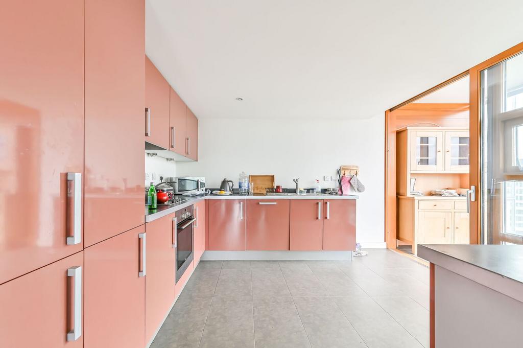 Apartment in London - More