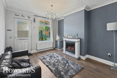 2 bedroom terraced house for sale, Albion Road, Great Yarmouth