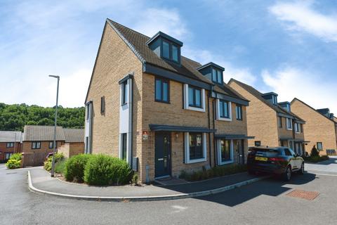 3 bedroom semi-detached house for sale, Castle Hill Drive, Ebbsfleet Valley, Swanscombe, Kent, DA10