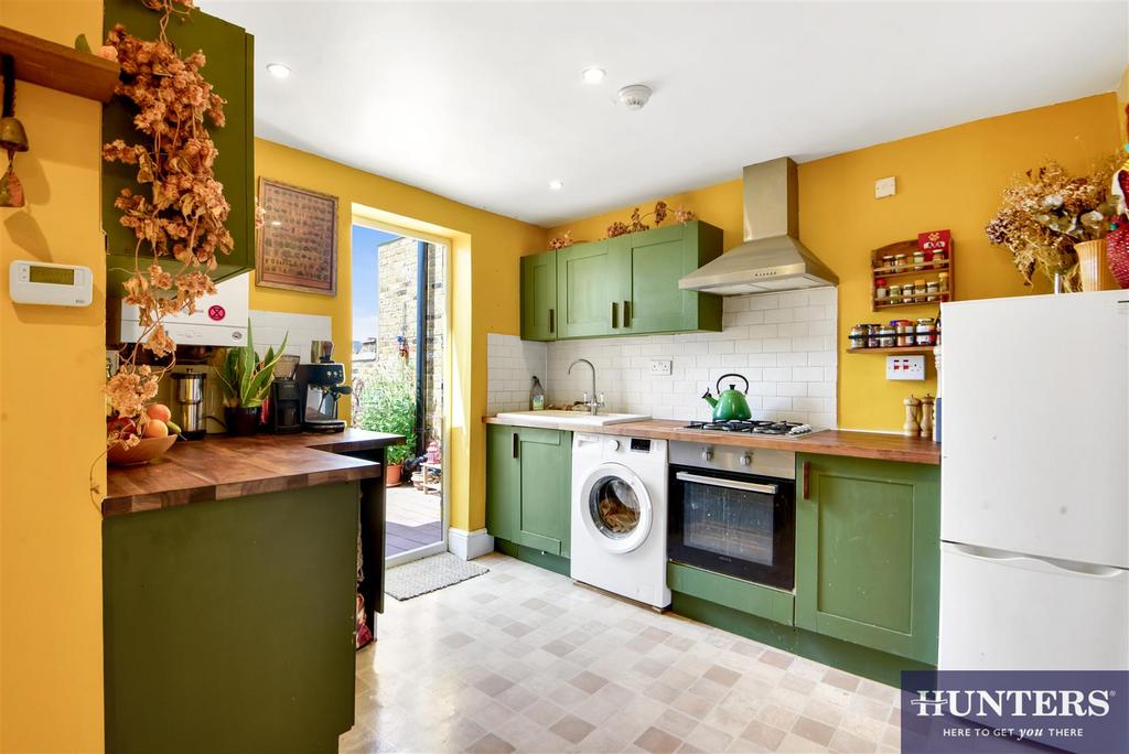Apartment in Hackney - View 5