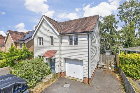 4 bedroom detached house for sale, Greystones, Ashford TN24