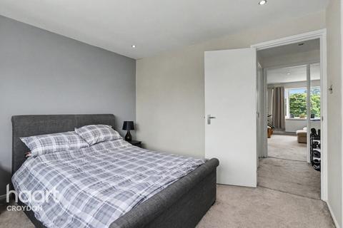 1 bedroom block of apartments for sale, Pixton Way, Croydon