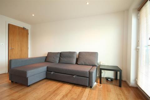 2 bedroom apartment to rent, The Printworks, City Centre