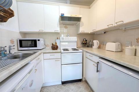 1 bedroom flat for sale, Park Terrace, Minehead TA24