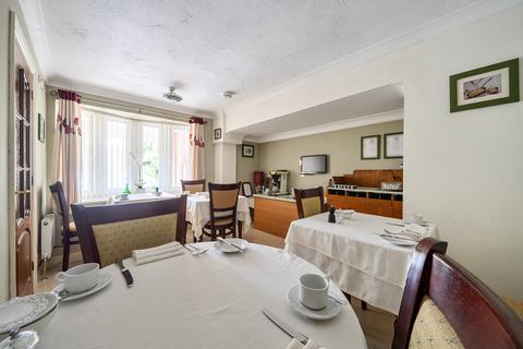 6 bedroom detached house for sale, King Edward Avenue, Aylesbury