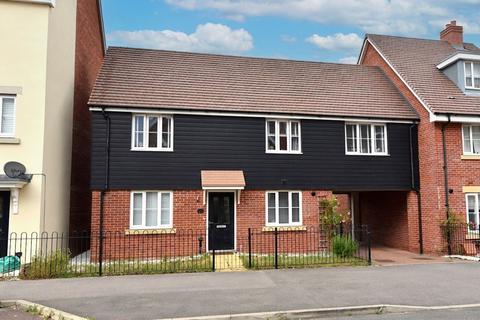 2 bedroom coach house for sale, Walker Mead, Biggleswade SG18