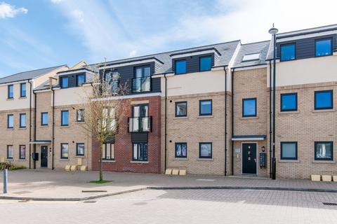 2 bedroom apartment for sale, Sullivan Court, Biggleswade SG18