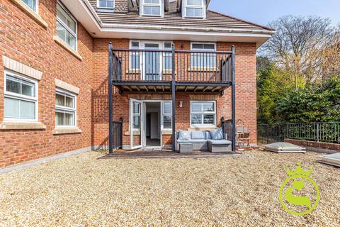 2 bedroom flat for sale, Alton Road, Poole BH14