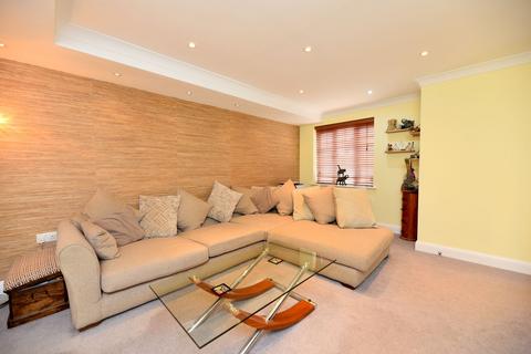 4 bedroom semi-detached house for sale, Ivel Bury, Biggleswade SG18