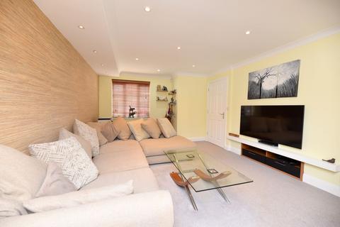 4 bedroom semi-detached house for sale, Ivel Bury, Biggleswade SG18