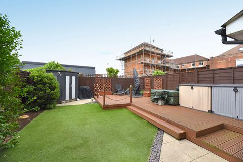 4 bedroom semi-detached house for sale, Ivel Bury, Biggleswade SG18