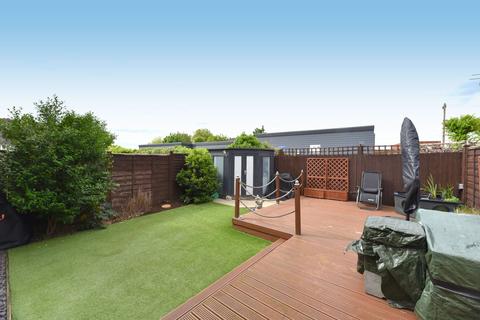 4 bedroom semi-detached house for sale, Ivel Bury, Biggleswade SG18