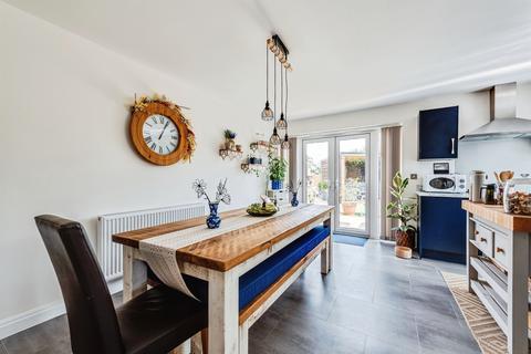3 bedroom semi-detached house for sale, Kinsley Close, Tadpole Garden Village, Swindon