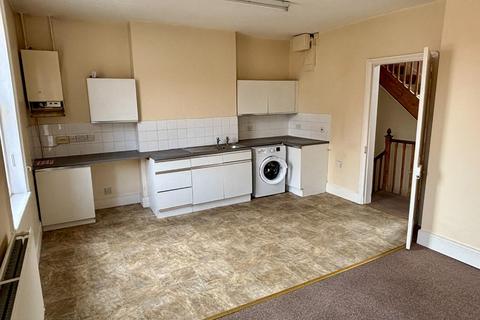 2 bedroom flat to rent, Castlegate, Malton