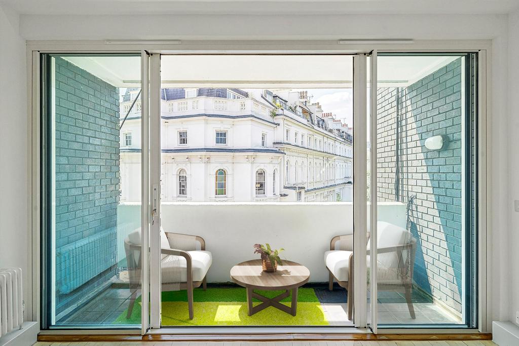 Apartment in London - View 5
