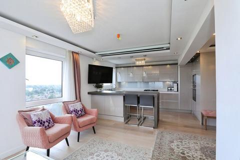 Green Vale, London W5