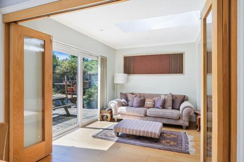 4 bedroom detached house for sale, Hampton Grove, Epsom