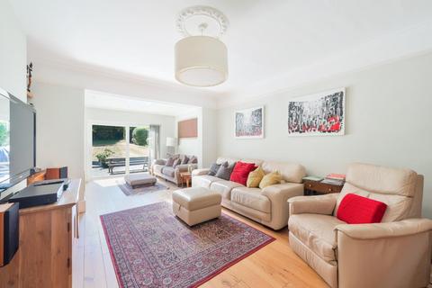 4 bedroom detached house for sale, Hampton Grove, Epsom