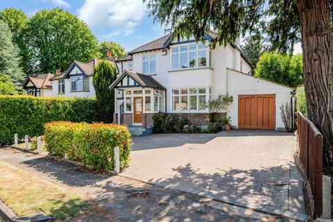 4 bedroom detached house for sale, Hampton Grove, Epsom