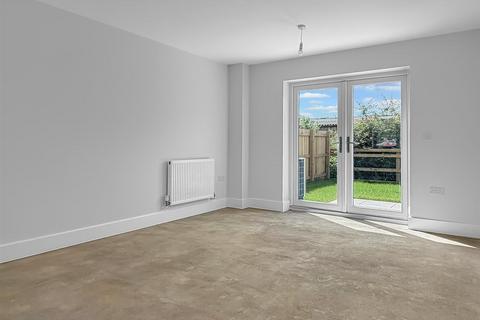 undefined, Long Close, Barnstaple EX32