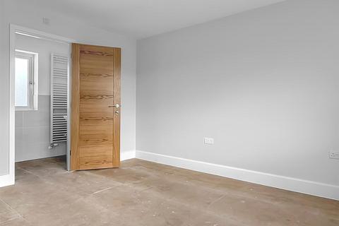 undefined, Long Close, Barnstaple EX32