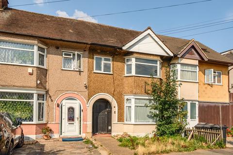 Springfield Drive, Ilford, IG2