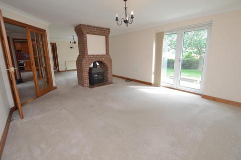 3 bedroom detached bungalow for sale, Yew Tree Cottage, New Road, Blankney Fen, Woodhall Spa