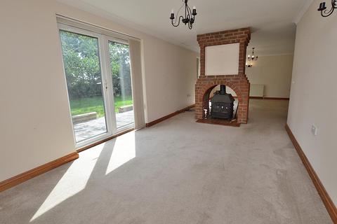 3 bedroom detached bungalow for sale, Yew Tree Cottage, New Road, Blankney Fen, Woodhall Spa