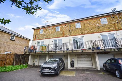 2 bedroom terraced house for sale, Grosvenor Place, Margate
