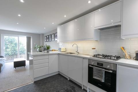 2 bedroom terraced house for sale, Grosvenor Place, Margate