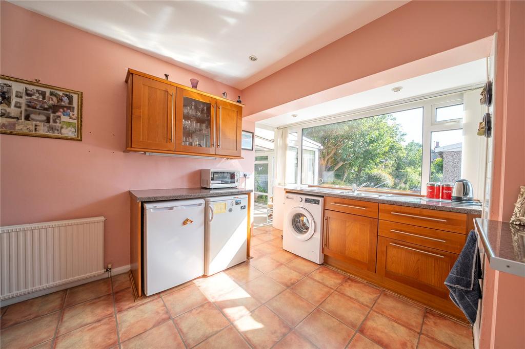 House in Leeds, Moortown - View 3