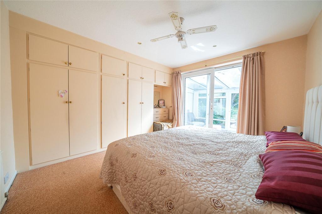 House in Leeds, Moortown - View 4