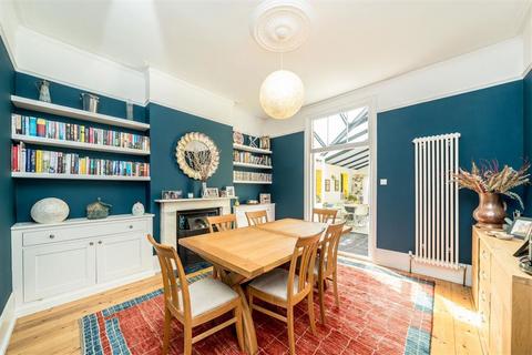 4 bedroom house for sale, Effingham Road, London SE12