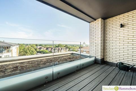 1 bedroom penthouse for sale, Masons Hill, Bromley